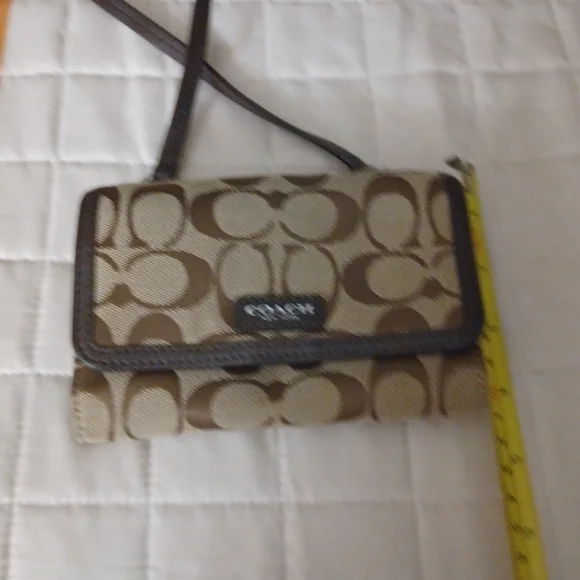 Coach c print shoulder bag - Picture 6 of 6